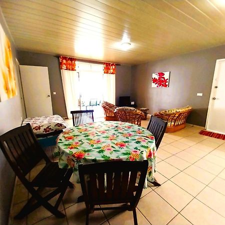 Moorea - Fare Taina Nui Haapiti Luaran gambar